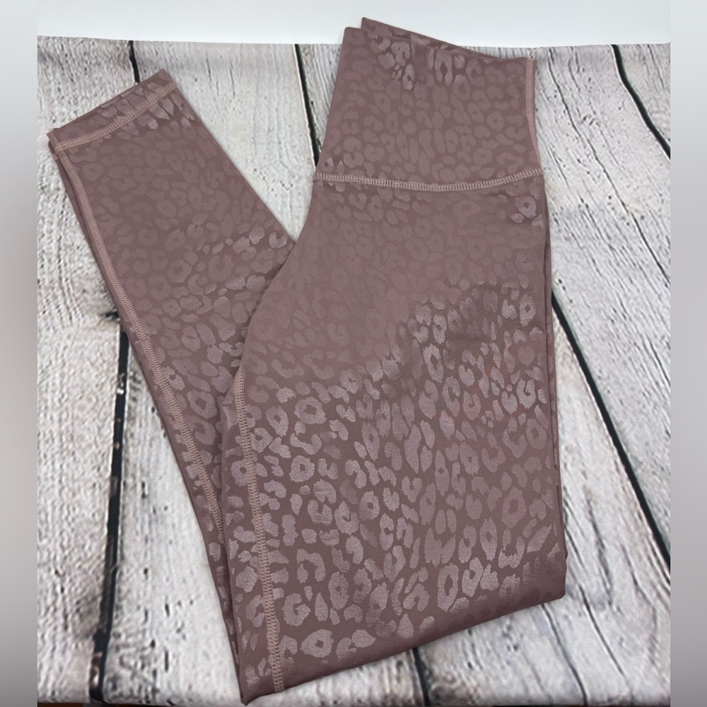 🌟EUC DYI Signature Tight in Foil Peppercorn Shine, size M.